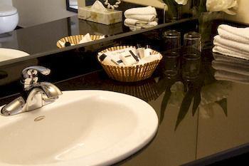 Hotel Century Casino & Hotel Edmonton 3*